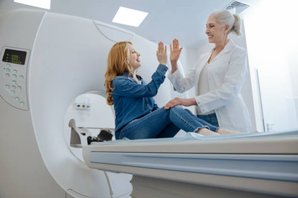 Cancer diagnosis and oncology imaging test services